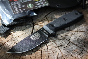 ESEE Knives 3 MIL P BLACK G10 Serrated 
