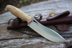 Cudeman Ness Wolf N695 Olivewood