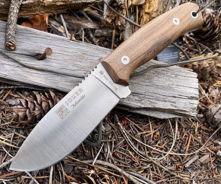 Joker Montes Walnut 