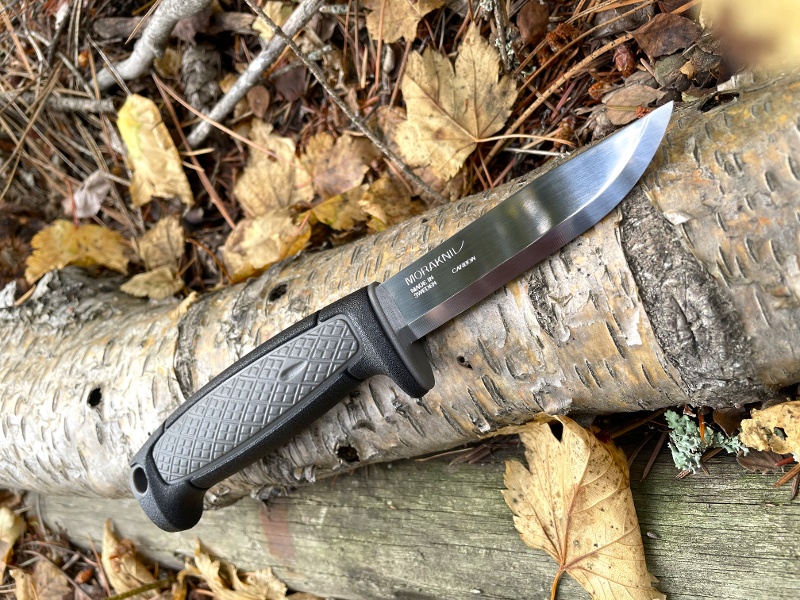 Mora Risberg C Black Skies Carbon Steel