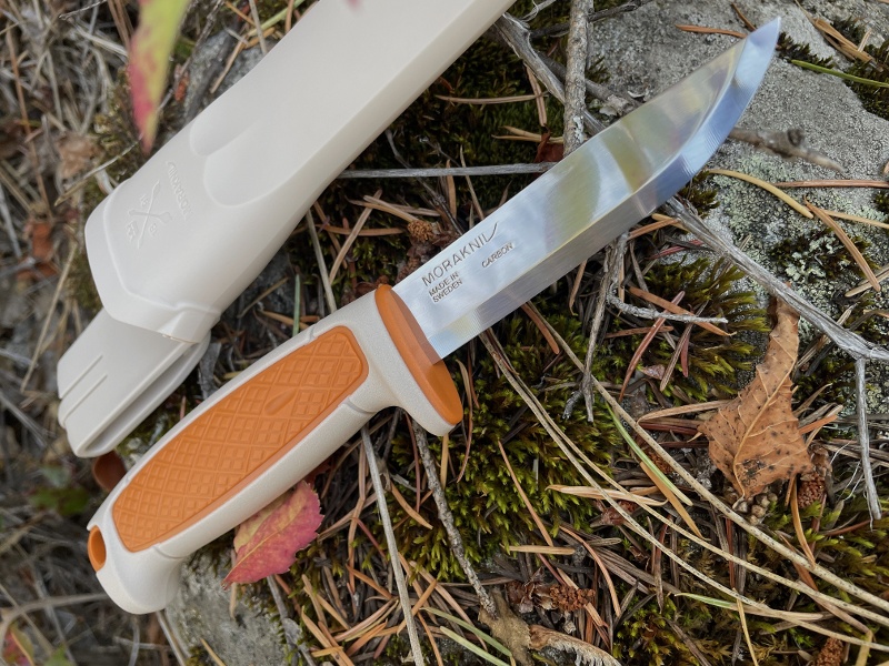 Mora Risberg C Cloudberries Carbon Steel