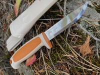 Mora Risberg C Cloudberries Carbon Steel Photo